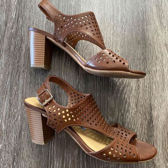 CL Chinese Laundry Caramel Sling Back Ankle Strap Block Heels Women's Sz 8.5 - Picture 3 of 5